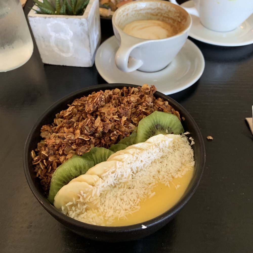 Barley - Safari smoothie bowl - Breakfast & Brunch Near Me - Montreal, Quebec Barley - Safari smoothie bowl - Breakfast & Brunch Near Me - Montreal, Quebec