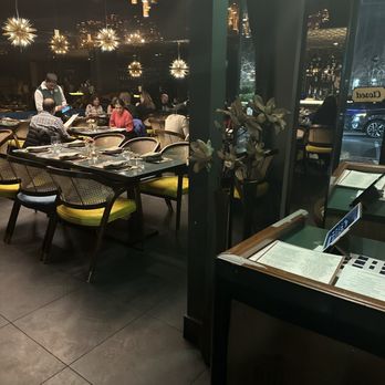 Bombay Velvet - Seating Area - Indian Near Me - Reston, Virginia Bombay Velvet - Seating Area - Indian Near Me - Reston, Virginia