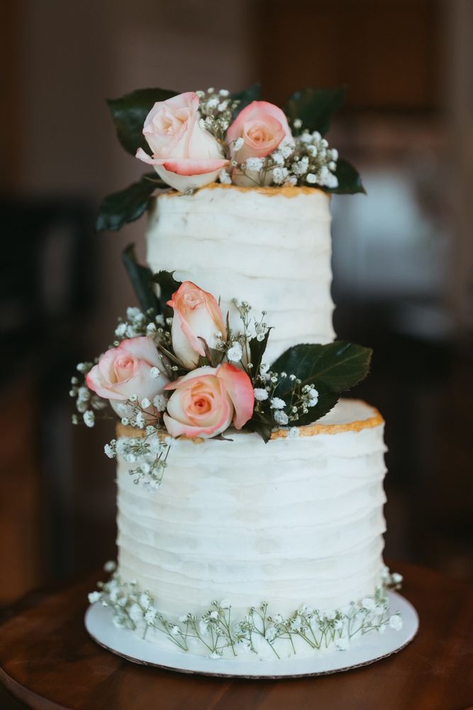 Kneadymama Bakery Logo