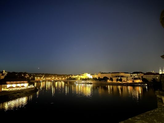 Charles Bridge by null
