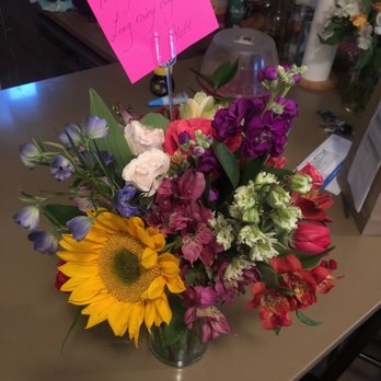 Hibiscus Flowershop - Grower's Choice - Florists Near Me - Brooklyn, New York
