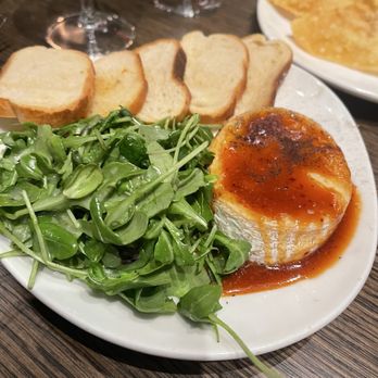 The Bridgewater Modern Grill - Brûlée's Brled Brie - Desserts Near Me - Milwaukee, Wisconsin The Bridgewater Modern Grill - Brûlée's Brled Brie - Desserts Near Me - Milwaukee, Wisconsin