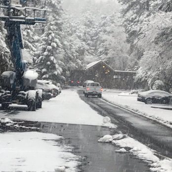 Junipine Resort - They had someone clear the snow in the parking lot - Resorts Near Me - Sedona, Arizona