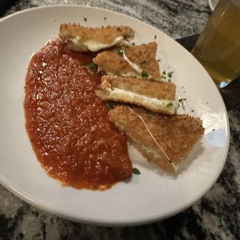 Dakota’s On The Cove - Mozzarella and Carrozza - Cocktail Bars Near Me - Bronx, New York