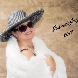 JeannieJay Creative Designs - Capture your best glamorous shot