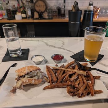 Salt Bar and Table - Ribeye sandwich with blonde ale. - Bars Near Me - Bradenton Beach, Florida