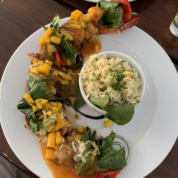 Buccanos At Night - Seafood Kabob - Bars Near Me - Cozumel, ROO