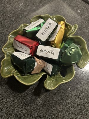 The Golden Nuts by null