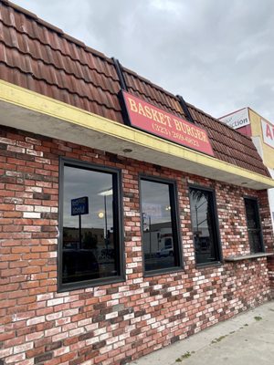 Basket Burger Cafe by null