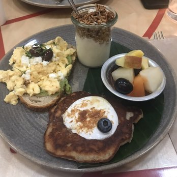 Coffee & Coconuts - CT breakfast (12,90€) - Coffee & Tea Near Me - Amsterdam, New Hampshire