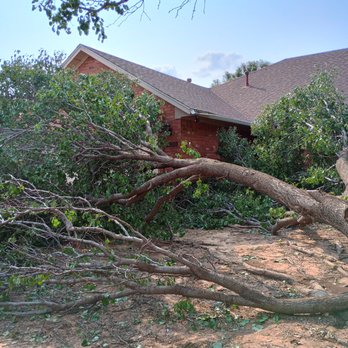 Coyote Lawn Services - Landscaping Near Me - Altus, Oklahoma