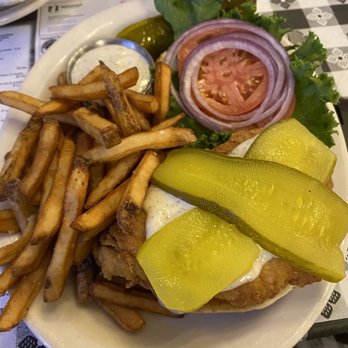 Skoobs Village Grille - Dilly chicken sandwich - American Near Me - Lancaster, New York