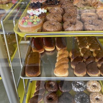 Sun Donuts - Variety donuts - Donuts Near Me - Lakewood, California Sun Donuts - Variety donuts - Donuts Near Me - Lakewood, California