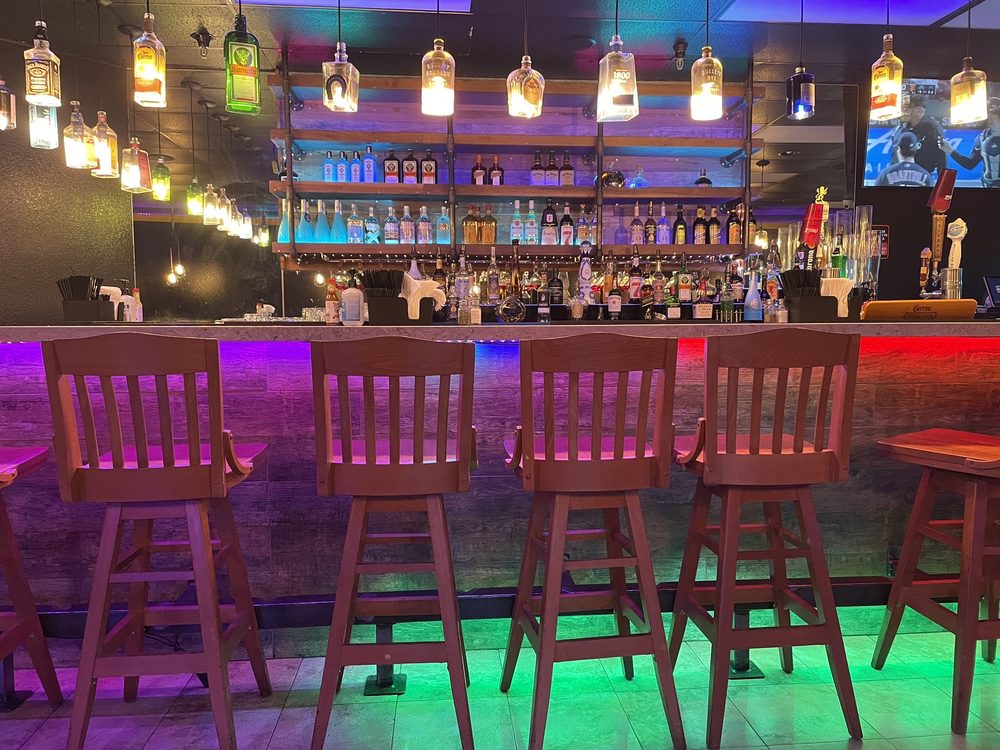 Del Rio's Bar and Grill