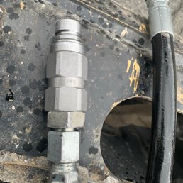 Broken coupler Broken coupler