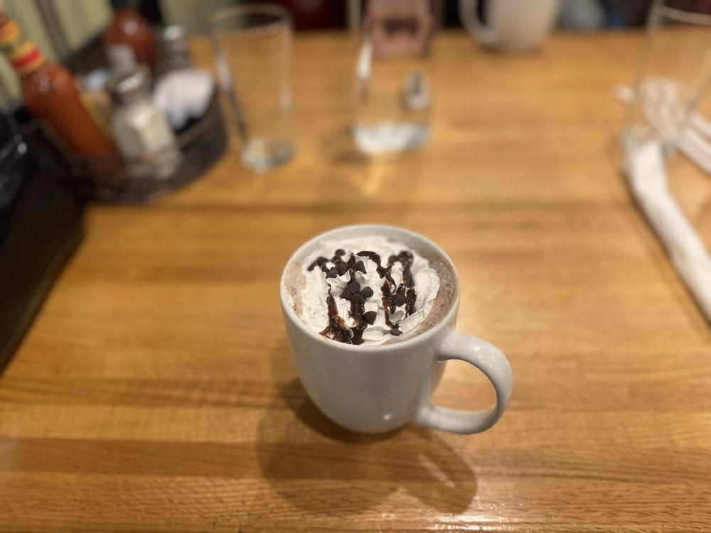Mad Rooster Cafe - Milwaukee — Mexican restaurant in West Milwaukee