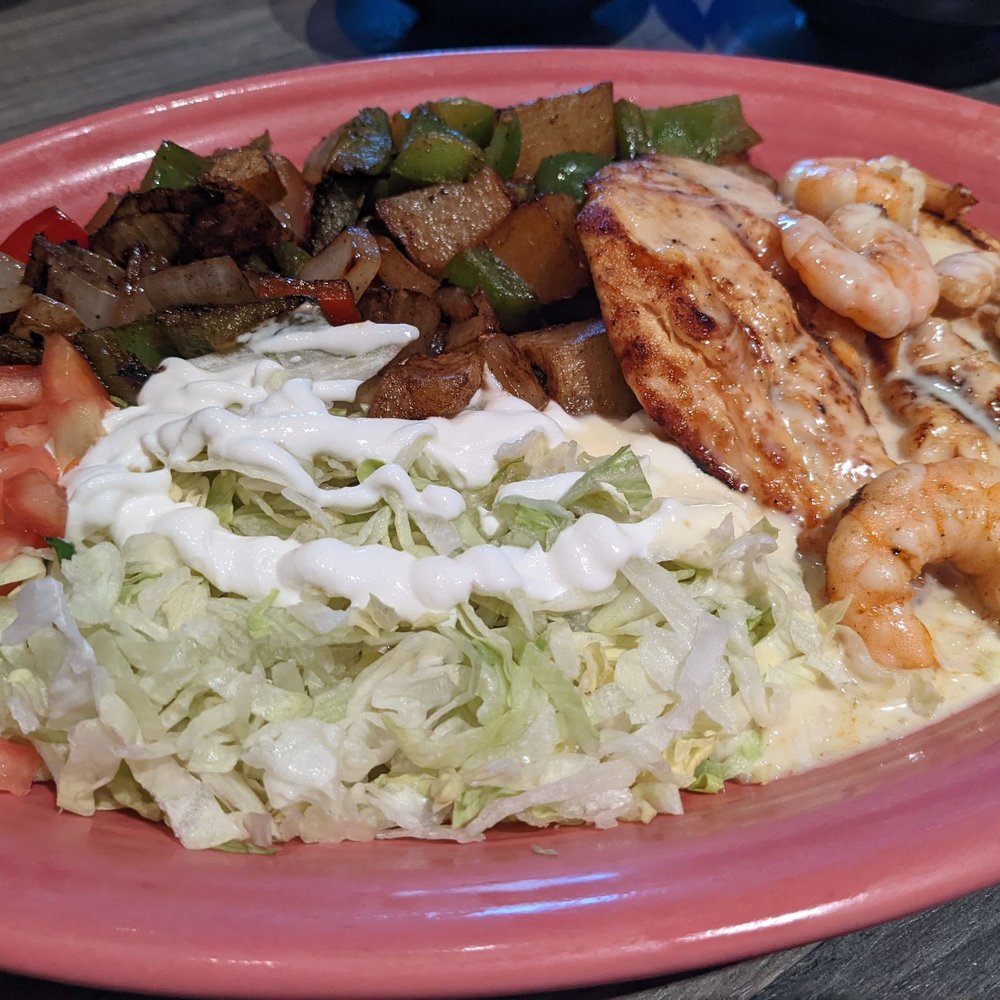 Cinco De Mayo - Pollo con Camarón - Mexican Near Me - Moncks Corner, South Carolina