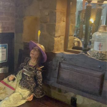 Pottery World Cafe - Italian Near Me - Rocklin, California