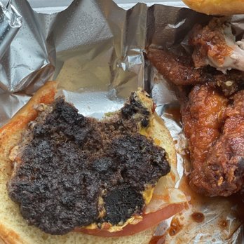 Sista Girl Sweets - These are photos of 2 of the three meals I ordered at over 20.00$ a piece - Desserts Near Me - St. Louis, Missouri