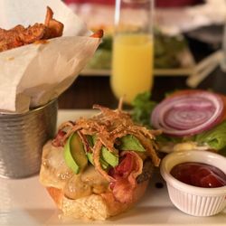 Harlem Tavern - HT Burger