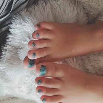 Creative Nails - My daughter blue sparkles, extra sparkles. - Nail Salons Near Me - Summerville, South Carolina