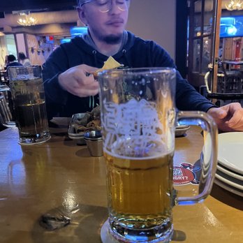 Twin Peaks - Drinks - American Near Me - Round Rock, Texas