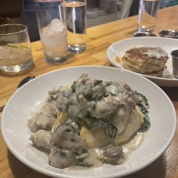 Juneberry Table - Biscuits and gravy! - Breakfast & Brunch Near Me - Cleveland, Ohio Juneberry Table - Biscuits and gravy! - Breakfast & Brunch Near Me - Cleveland, Ohio