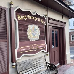 King George II Inn - Outside King George's II Inn in Bristol, PA