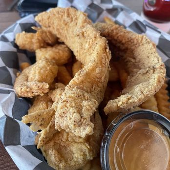 Krustaceans Seafood - Lunch Fish, Shrimp & Chips Combo - Seafood Near Me - Lewisville, Texas Krustaceans Seafood - Lunch Fish, Shrimp & Chips Combo - Seafood Near Me - Lewisville, Texas