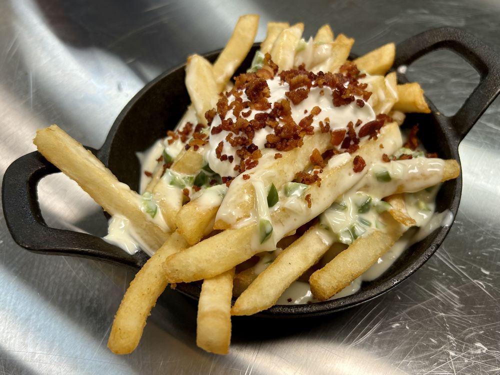 Empresario Trail Logo