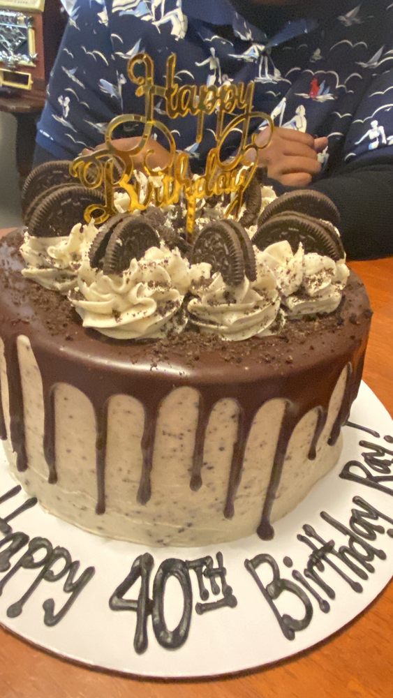 CAKE ME AWAY BAKERY Updated September 2024 52 Photos & 28 Reviews 120 W Trade St, Dallas