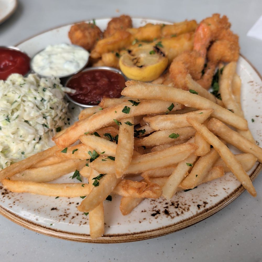 Bluewater Grill Seafood Restaurant & Market Carlsbad - Fisherman's platter - Seafood Near Me - Carlsbad, California