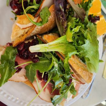 Le Petit Paris San Pablo - Le monsieur bagette sammie. Prosciutto ham, Turkey,Brie, Arugula, Cranberries, Mayonnaise and truffe oil. Aaaaaamazing! - French Near Me - Jacksonville, Florida Le Petit Paris San Pablo - Le monsieur bagette sammie. Prosciutto ham, Turkey,Brie, Arugula, Cranberries, Mayonnaise and truffe oil. Aaaaaamazing! - French Near Me - Jacksonville, Florida