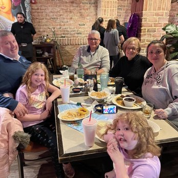 La Parrilla Mexican Restaurant - Family eating at Parilla - Mexican Near Me - Marietta, Georgia