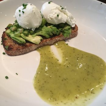 Maplewood Kitchen and Bar - Avocado Benedict - Breakfast & Brunch Near Me - Cincinnati, Ohio Maplewood Kitchen and Bar - Avocado Benedict - Breakfast & Brunch Near Me - Cincinnati, Ohio