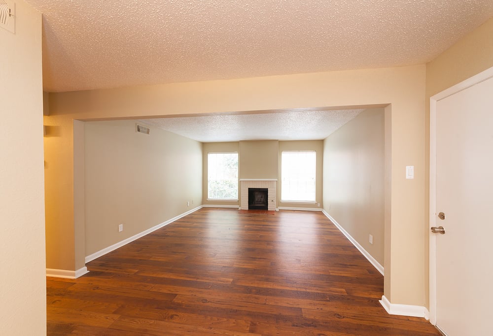 THE VILLAS ON CANTRELL Updated June 2024 8101 Cantrell Rd, Little