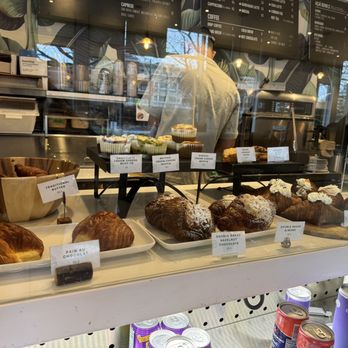 Honolulu Coffee - Food case - Cafes Near Me - Vancouver, British Columbia Honolulu Coffee - Food case - Cafes Near Me - Vancouver, British Columbia
