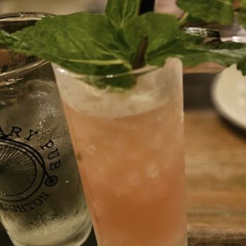 The Ordinary Pub - Apricot drink - Gastropubs Near Me - Savannah, Georgia The Ordinary Pub - Apricot drink - Gastropubs Near Me - Savannah, Georgia