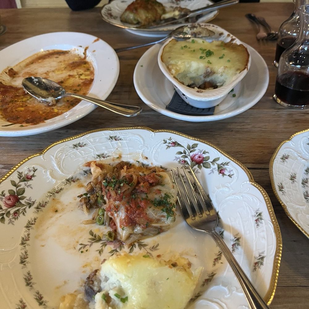 Sonoma Wine Shop & La Bodega Kitchen - Vegetarian Near Me - Sebastopol, California Sonoma Wine Shop & La Bodega Kitchen - Vegetarian Near Me - Sebastopol, California