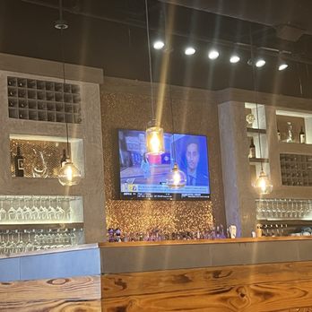 Pazzo Italiano - Can you give me the bar area was so neat - Pizza Near Me - Destin, Florida