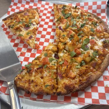 Pizza Twist - Butter Chicken Pizzatwist - Pizza Near Me - Meridian, Idaho Pizza Twist - Butter Chicken Pizzatwist - Pizza Near Me - Meridian, Idaho