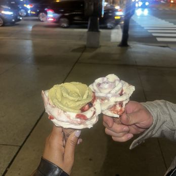 Amorino - Gelato on cones - Desserts Near Me - Chicago, Illinois Amorino - Gelato on cones - Desserts Near Me - Chicago, Illinois