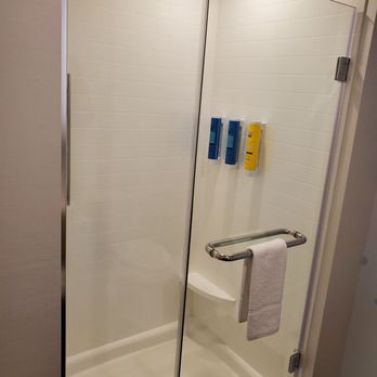 Tru by Hilton Concord - Hotels Near Me - Concord, New Hampshire Tru by Hilton Concord - Hotels Near Me - Concord, New Hampshire