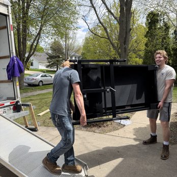 Skinny Lads Moving - Movers Near Me - Oregon, Wisconsin Skinny Lads Moving - Movers Near Me - Oregon, Wisconsin