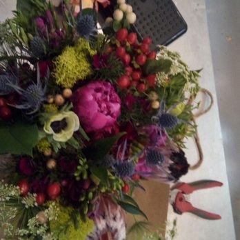 Camelback Flowershop - What my bouquet ended up as after the second florist actually fixed it. - Florists Near Me - Phoenix, Arizona Camelback Flowershop - What my bouquet ended up as after the second florist actually fixed it. - Florists Near Me - Phoenix, Arizona