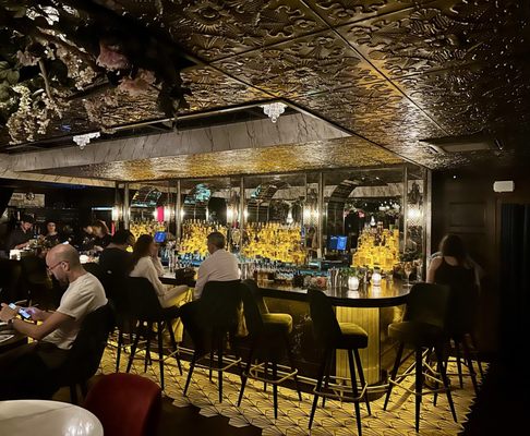 Madame George by null