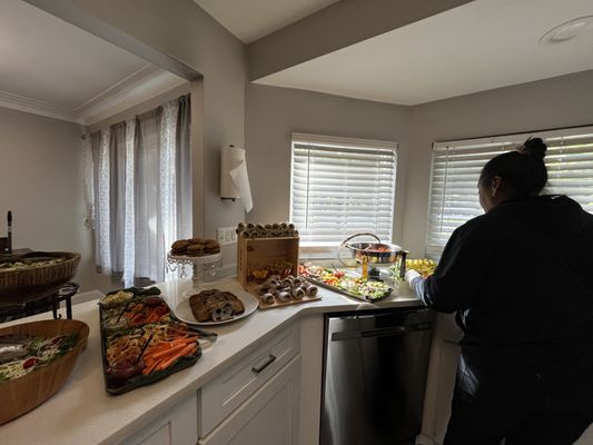 April's Famous Bakes by null