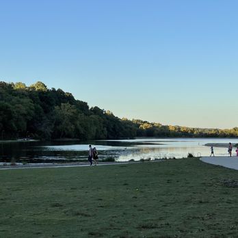 Lake Atalanta - Lakes Near Me - Rogers, Arkansas Lake Atalanta - Lakes Near Me - Rogers, Arkansas