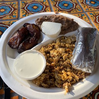 Chivo Taqueria - Huevos Con Chorizo - Mexican Near Me - Cambridge, Massachusetts Chivo Taqueria - Huevos Con Chorizo - Mexican Near Me - Cambridge, Massachusetts