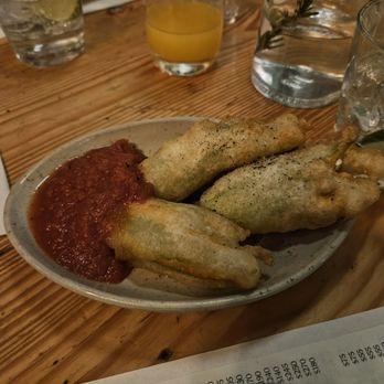 Lardo - Ricotta filled squash blossoms - Breakfast & Brunch Near Me - Ciudad de México, DIF Lardo - Ricotta filled squash blossoms - Breakfast & Brunch Near Me - Ciudad de México, DIF